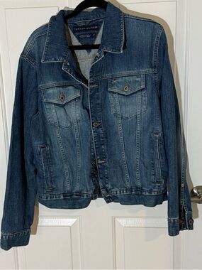 Tommy Hilfiger Men’s Washed Blue Denim Jacket
